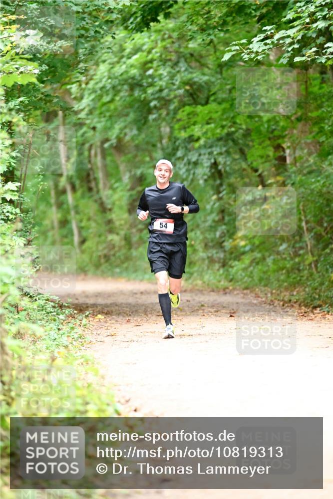 11.10.2026 - Bramfelder Halbmarathon 2026 Dr. Thomas Lammeyer http://msf.ph/oto/10819313 11.10.2026 10:13:12 Laufen 54 meine-sportfotos.de