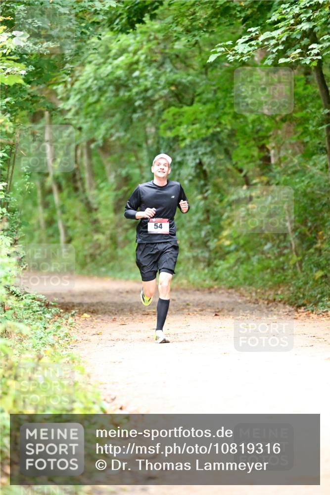 11.10.2026 - Bramfelder Halbmarathon 2026 Dr. Thomas Lammeyer http://msf.ph/oto/10819316 11.10.2026 10:13:13 Laufen 54 meine-sportfotos.de