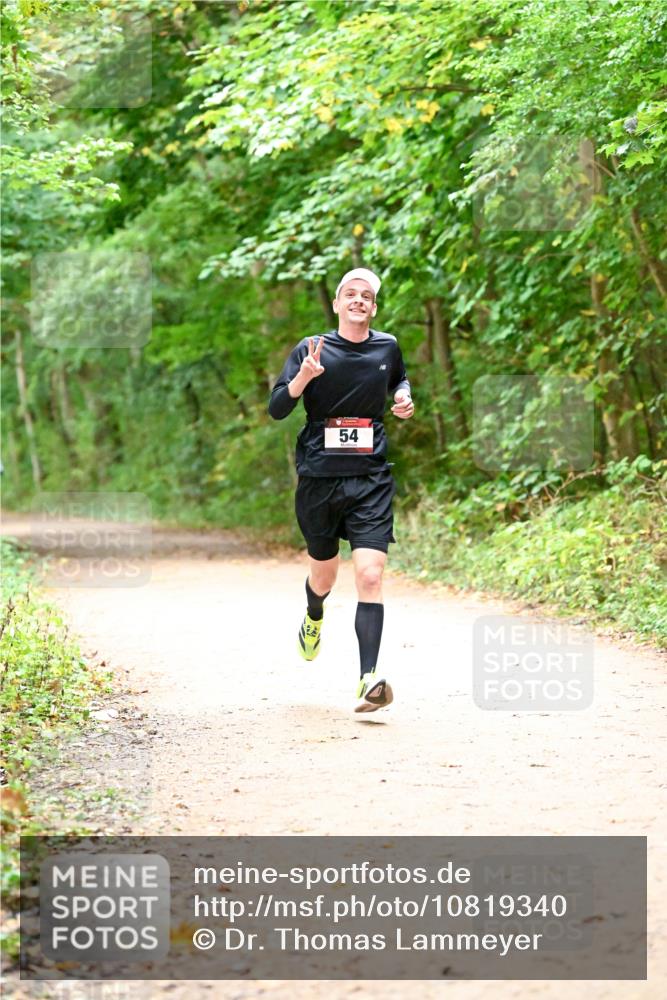 11.10.2026 - Bramfelder Halbmarathon 2026 Dr. Thomas Lammeyer http://msf.ph/oto/10819340 11.10.2026 10:13:16 Laufen 54 meine-sportfotos.de