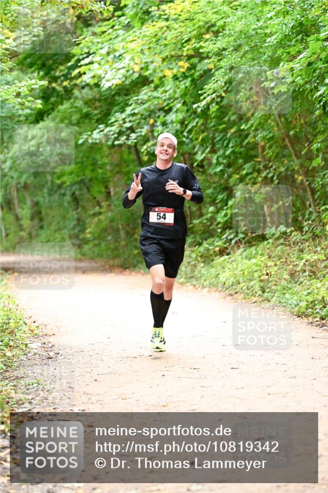 11.10.2026 - Bramfelder Halbmarathon 2026 Dr. Thomas Lammeyer http://msf.ph/oto/10819342 11.10.2026 10:13:17 Laufen 14, 54 meine-sportfotos.de