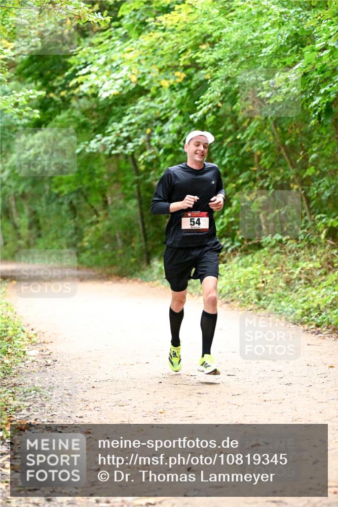 11.10.2026 - Bramfelder Halbmarathon 2026 Dr. Thomas Lammeyer http://msf.ph/oto/10819345 11.10.2026 10:13:17 Laufen 54 meine-sportfotos.de