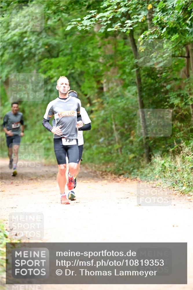 11.10.2026 - Bramfelder Halbmarathon 2026 Dr. Thomas Lammeyer http://msf.ph/oto/10819353 11.10.2026 10:13:30 Laufen 730 meine-sportfotos.de