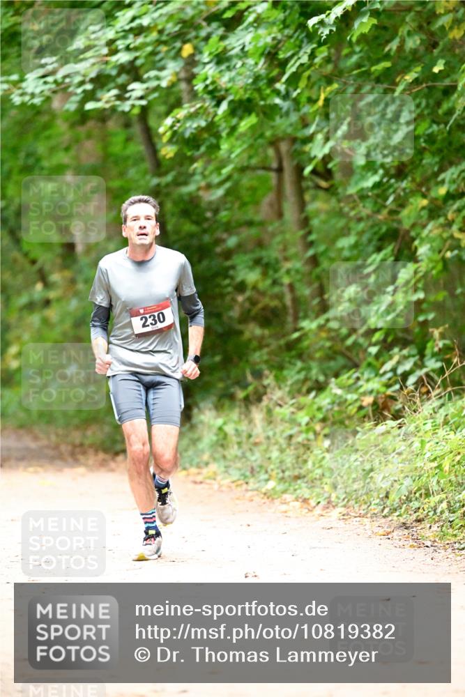11.10.2026 - Bramfelder Halbmarathon 2026 Dr. Thomas Lammeyer http://msf.ph/oto/10819382 11.10.2026 10:13:36 Laufen 230 meine-sportfotos.de