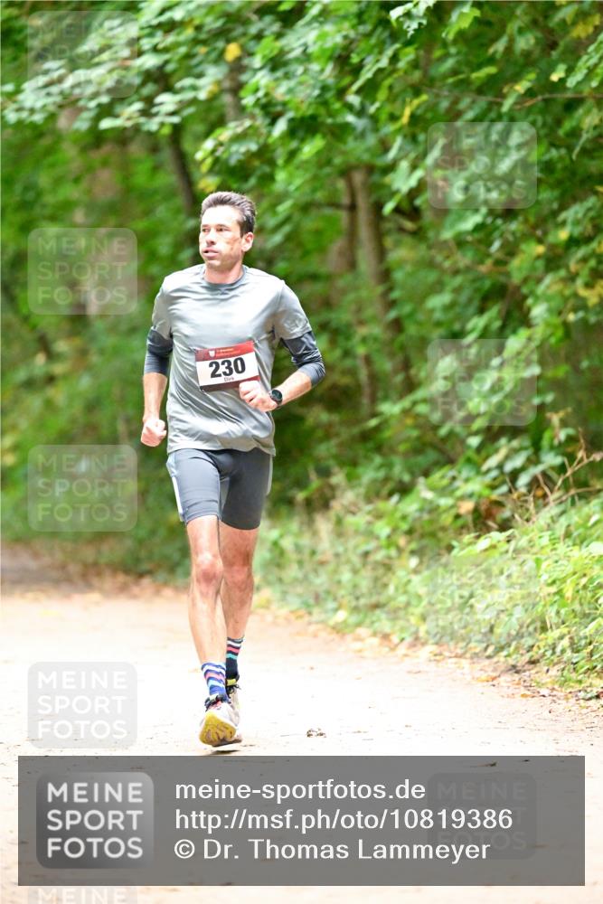 11.10.2026 - Bramfelder Halbmarathon 2026 Dr. Thomas Lammeyer http://msf.ph/oto/10819386 11.10.2026 10:13:36 Laufen 230 meine-sportfotos.de
