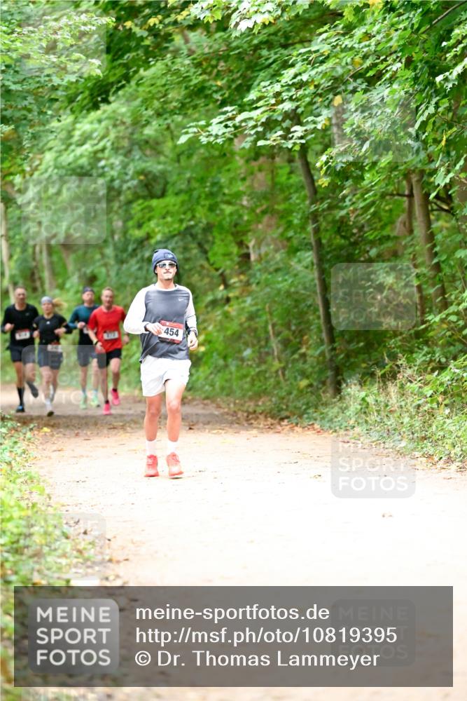 11.10.2026 - Bramfelder Halbmarathon 2026 Dr. Thomas Lammeyer http://msf.ph/oto/10819395 11.10.2026 10:13:38 Laufen 454 meine-sportfotos.de