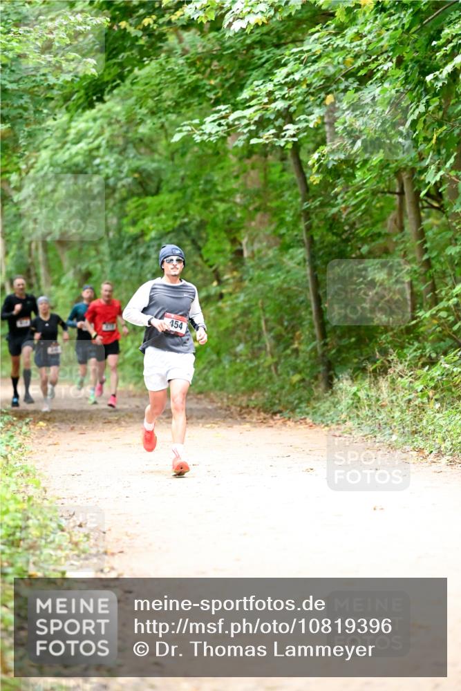 11.10.2026 - Bramfelder Halbmarathon 2026 Dr. Thomas Lammeyer http://msf.ph/oto/10819396 11.10.2026 10:13:38 Laufen 454 meine-sportfotos.de