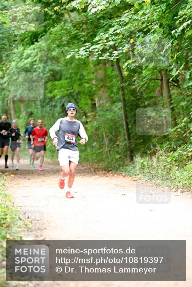 11.10.2026 - Bramfelder Halbmarathon 2026 Dr. Thomas Lammeyer http://msf.ph/oto/10819397 11.10.2026 10:13:39 Laufen 454 meine-sportfotos.de