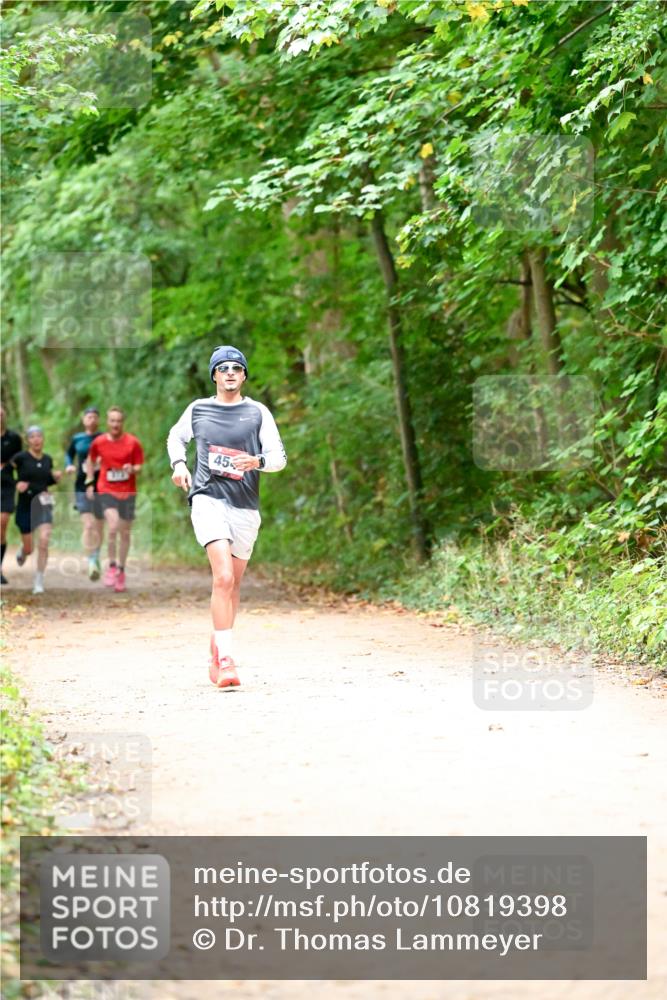 11.10.2026 - Bramfelder Halbmarathon 2026 Dr. Thomas Lammeyer http://msf.ph/oto/10819398 11.10.2026 10:13:39 Laufen 45 meine-sportfotos.de