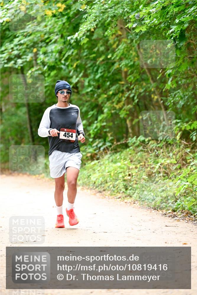 11.10.2026 - Bramfelder Halbmarathon 2026 Dr. Thomas Lammeyer http://msf.ph/oto/10819416 11.10.2026 10:13:41 Laufen 454 meine-sportfotos.de