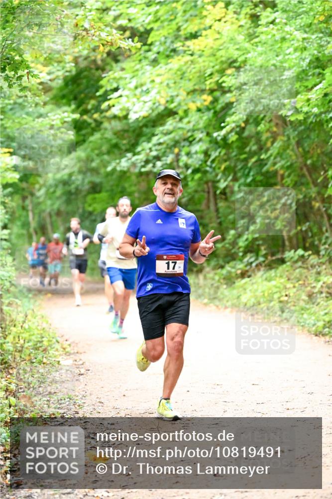 11.10.2026 - Bramfelder Halbmarathon 2026 Dr. Thomas Lammeyer http://msf.ph/oto/10819491 11.10.2026 10:13:56 Laufen 17, 24 meine-sportfotos.de