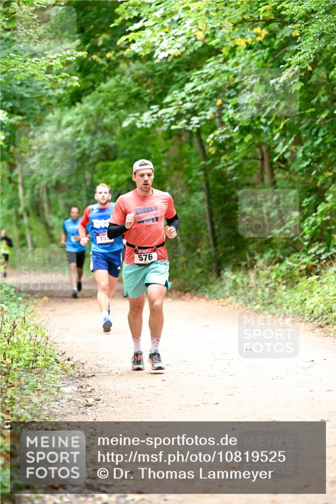 11.10.2026 - Bramfelder Halbmarathon 2026 Dr. Thomas Lammeyer http://msf.ph/oto/10819525 11.10.2026 10:14:03 Laufen 15, 576 meine-sportfotos.de