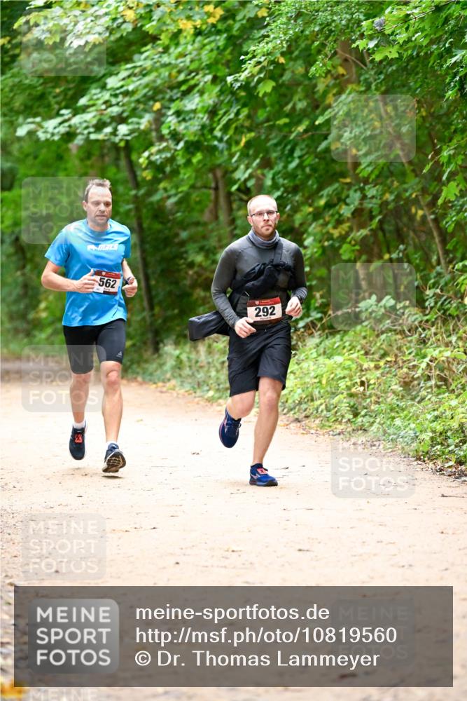 11.10.2026 - Bramfelder Halbmarathon 2026 Dr. Thomas Lammeyer http://msf.ph/oto/10819560 11.10.2026 10:14:08 Laufen 562, 292 meine-sportfotos.de