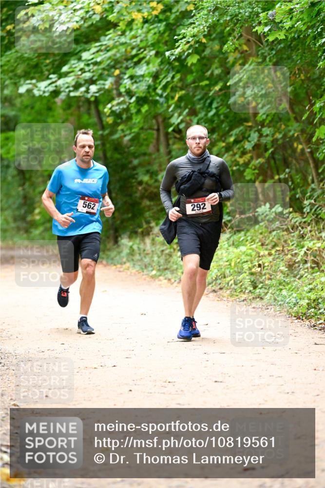 11.10.2026 - Bramfelder Halbmarathon 2026 Dr. Thomas Lammeyer http://msf.ph/oto/10819561 11.10.2026 10:14:08 Laufen 562, 292 meine-sportfotos.de