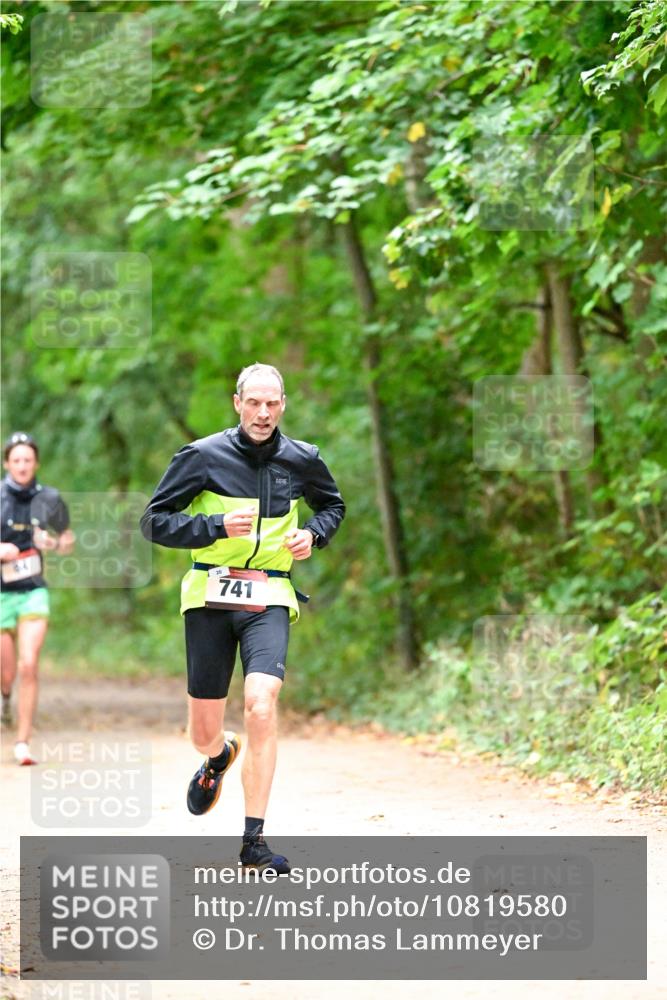 11.10.2026 - Bramfelder Halbmarathon 2026 Dr. Thomas Lammeyer http://msf.ph/oto/10819580 11.10.2026 10:14:16 Laufen 741 meine-sportfotos.de