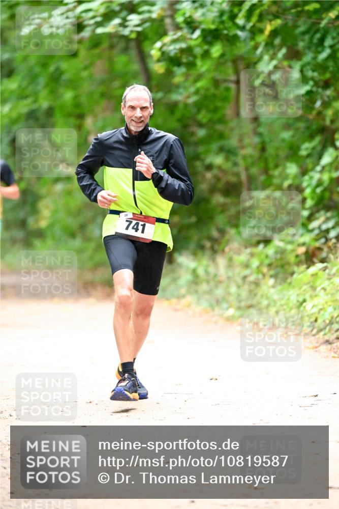11.10.2026 - Bramfelder Halbmarathon 2026 Dr. Thomas Lammeyer http://msf.ph/oto/10819587 11.10.2026 10:14:17 Laufen 20, 741 meine-sportfotos.de
