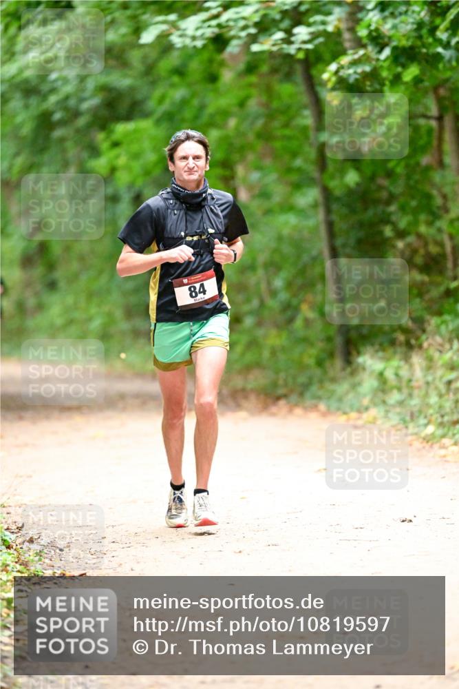 11.10.2026 - Bramfelder Halbmarathon 2026 Dr. Thomas Lammeyer http://msf.ph/oto/10819597 11.10.2026 10:14:19 Laufen 84 meine-sportfotos.de