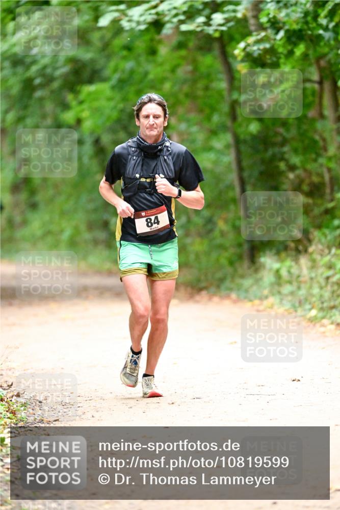 11.10.2026 - Bramfelder Halbmarathon 2026 Dr. Thomas Lammeyer http://msf.ph/oto/10819599 11.10.2026 10:14:20 Laufen 84 meine-sportfotos.de
