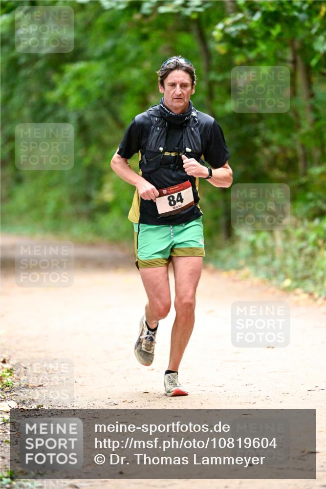 11.10.2026 - Bramfelder Halbmarathon 2026 Dr. Thomas Lammeyer http://msf.ph/oto/10819604 11.10.2026 10:14:20 Laufen 84 meine-sportfotos.de