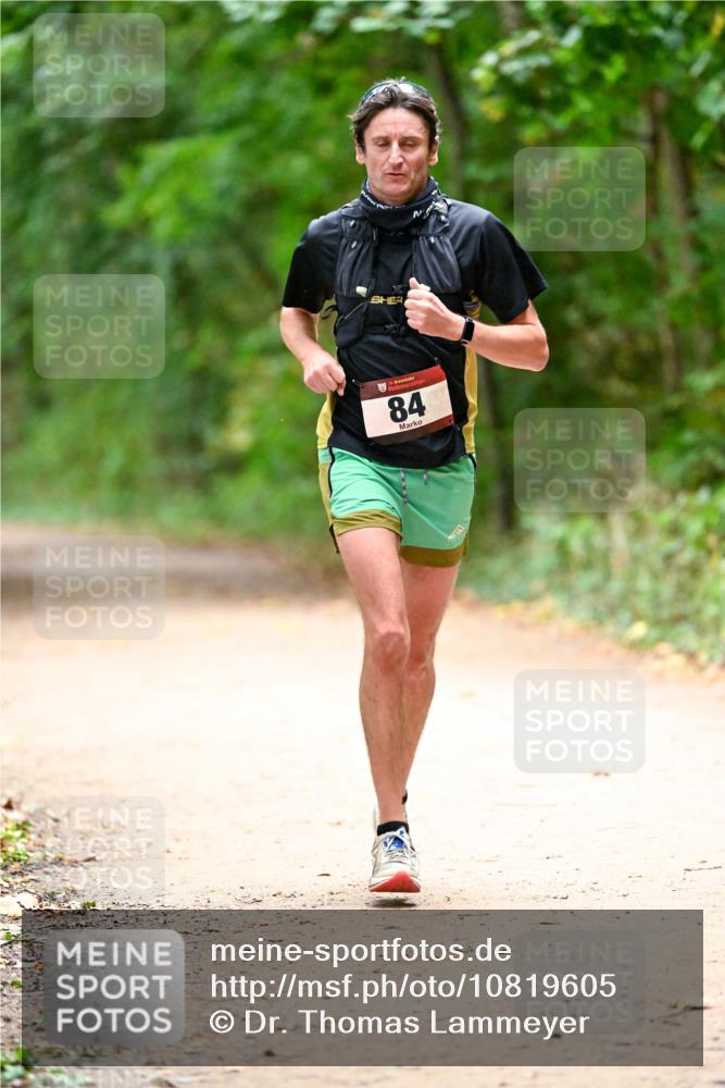 11.10.2026 - Bramfelder Halbmarathon 2026 Dr. Thomas Lammeyer http://msf.ph/oto/10819605 11.10.2026 10:14:20 Laufen 84 meine-sportfotos.de