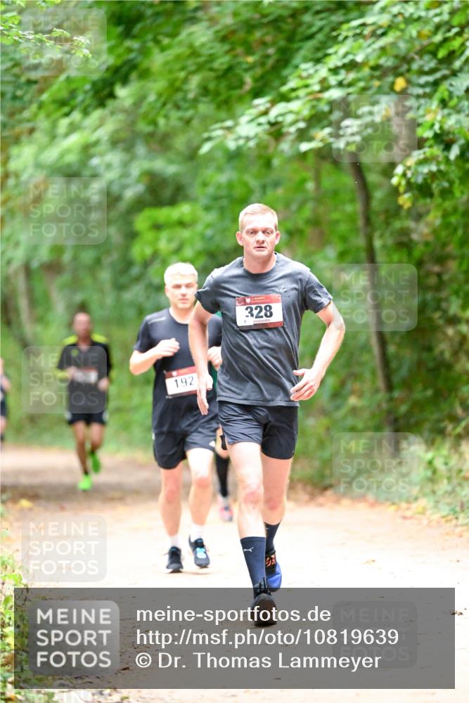 11.10.2026 - Bramfelder Halbmarathon 2026 Dr. Thomas Lammeyer http://msf.ph/oto/10819639 11.10.2026 10:14:31 Laufen 192, 328 meine-sportfotos.de