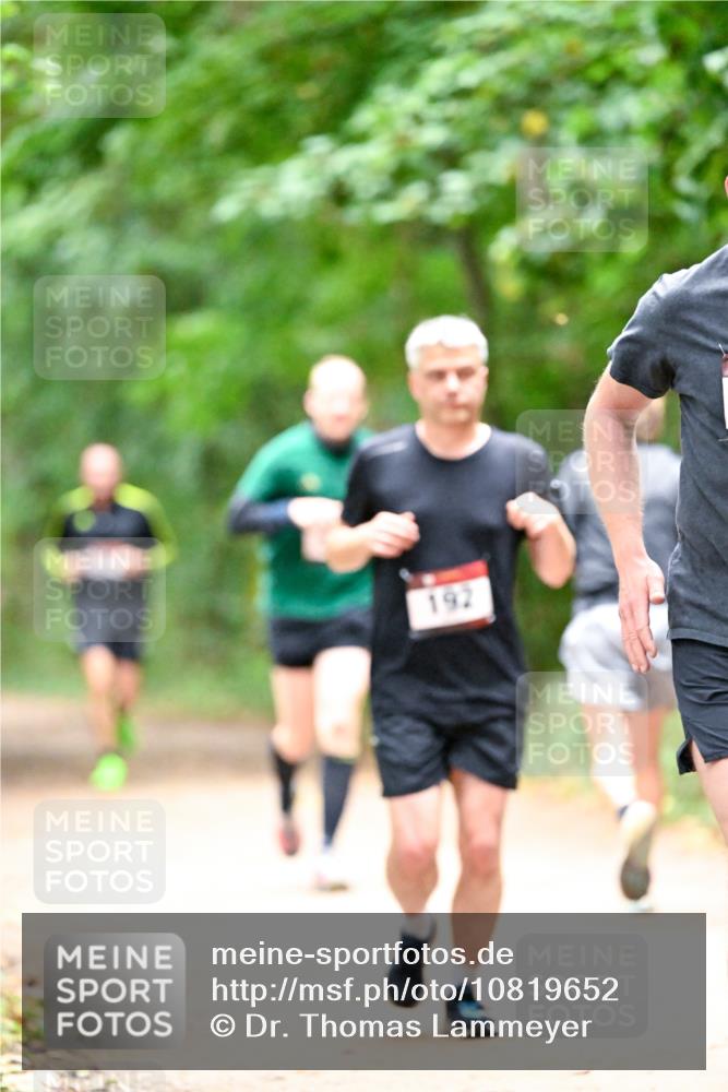 11.10.2026 - Bramfelder Halbmarathon 2026 Dr. Thomas Lammeyer http://msf.ph/oto/10819652 11.10.2026 10:14:33 Laufen 192 meine-sportfotos.de