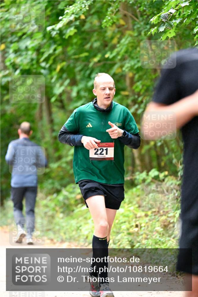 11.10.2026 - Bramfelder Halbmarathon 2026 Dr. Thomas Lammeyer http://msf.ph/oto/10819664 11.10.2026 10:14:35 Laufen 221 meine-sportfotos.de