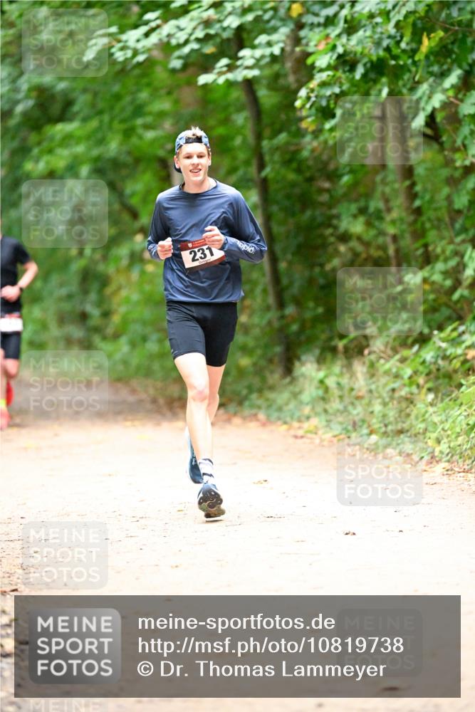 11.10.2026 - Bramfelder Halbmarathon 2026 Dr. Thomas Lammeyer http://msf.ph/oto/10819738 11.10.2026 10:14:53 Laufen 231 meine-sportfotos.de