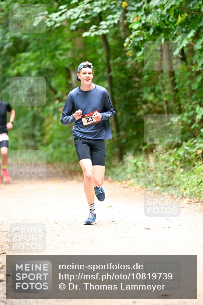 11.10.2026 - Bramfelder Halbmarathon 2026 Dr. Thomas Lammeyer http://msf.ph/oto/10819739 11.10.2026 10:14:54 Laufen 23 meine-sportfotos.de