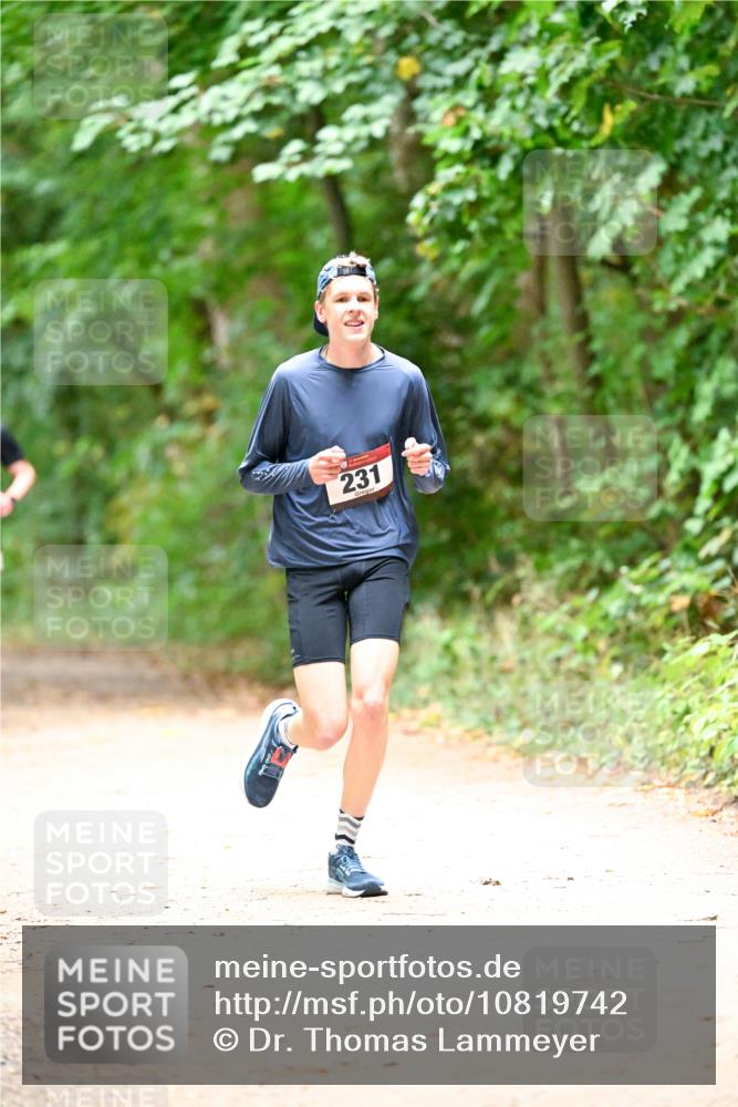 11.10.2026 - Bramfelder Halbmarathon 2026 Dr. Thomas Lammeyer http://msf.ph/oto/10819742 11.10.2026 10:14:54 Laufen 231 meine-sportfotos.de