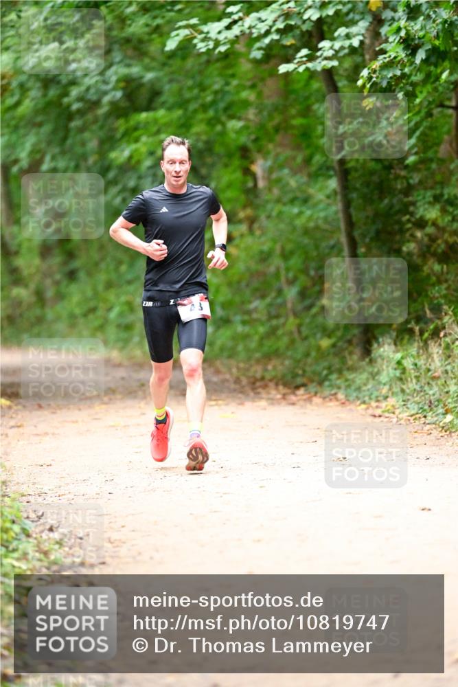 11.10.2026 - Bramfelder Halbmarathon 2026 Dr. Thomas Lammeyer http://msf.ph/oto/10819747 11.10.2026 10:14:57 Laufen 3, 40 meine-sportfotos.de