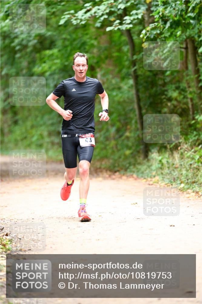 11.10.2026 - Bramfelder Halbmarathon 2026 Dr. Thomas Lammeyer http://msf.ph/oto/10819753 11.10.2026 10:14:58 Laufen 3 meine-sportfotos.de