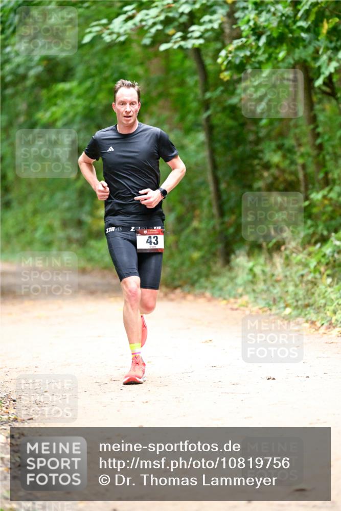 11.10.2026 - Bramfelder Halbmarathon 2026 Dr. Thomas Lammeyer http://msf.ph/oto/10819756 11.10.2026 10:14:58 Laufen 730, 43 meine-sportfotos.de
