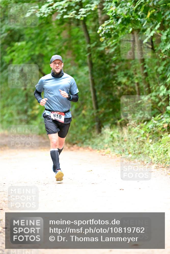 11.10.2026 - Bramfelder Halbmarathon 2026 Dr. Thomas Lammeyer http://msf.ph/oto/10819762 11.10.2026 10:15:08 Laufen 510 meine-sportfotos.de