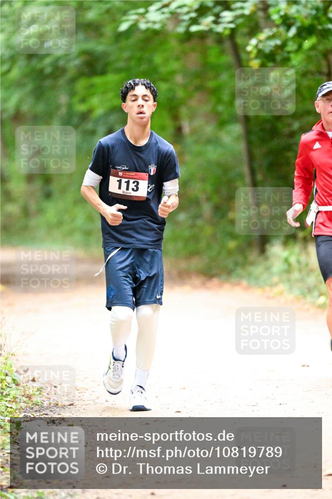 11.10.2026 - Bramfelder Halbmarathon 2026 Dr. Thomas Lammeyer http://msf.ph/oto/10819789 11.10.2026 10:16:00 Laufen 113 meine-sportfotos.de