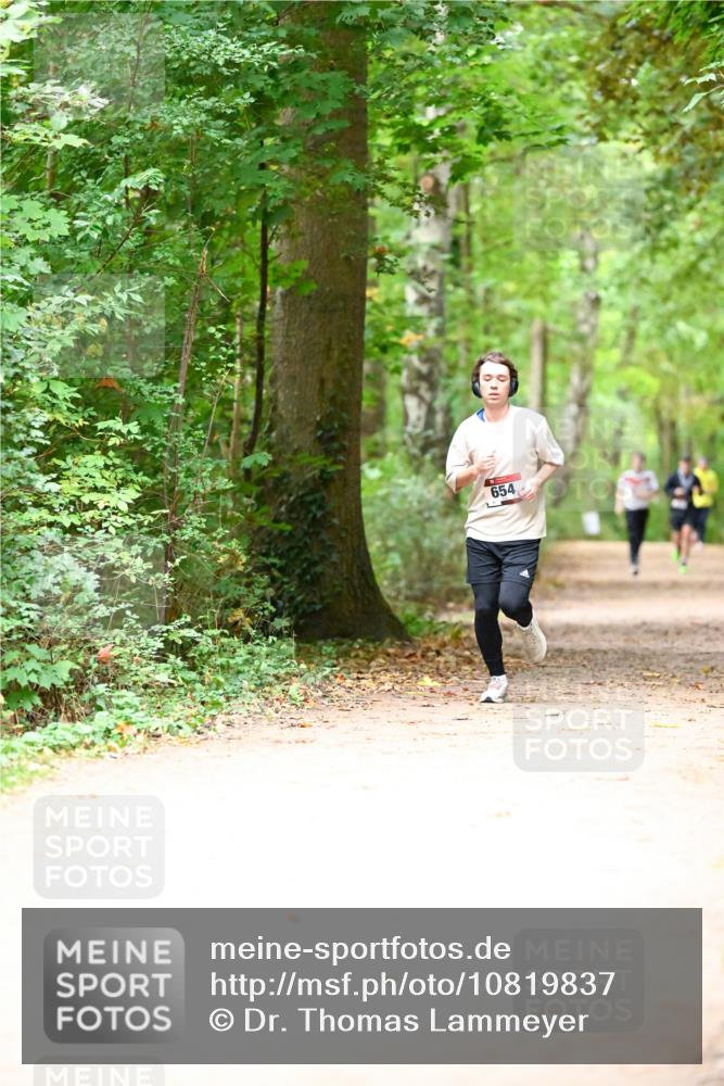 11.10.2026 - Bramfelder Halbmarathon 2026 Dr. Thomas Lammeyer http://msf.ph/oto/10819837 11.10.2026 10:17:08 Laufen 654 meine-sportfotos.de