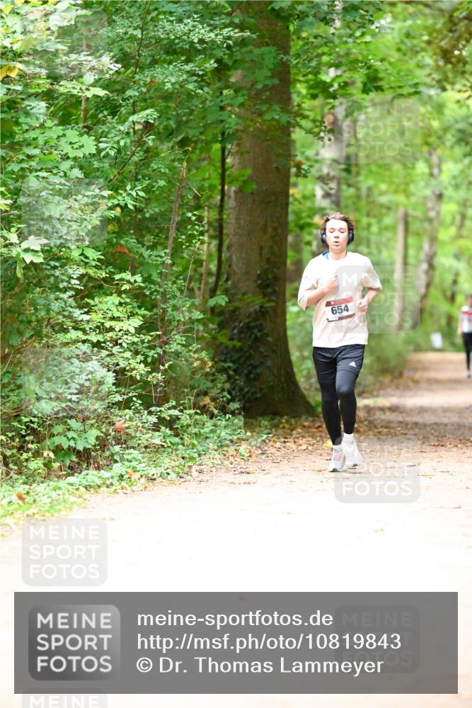 11.10.2026 - Bramfelder Halbmarathon 2026 Dr. Thomas Lammeyer http://msf.ph/oto/10819843 11.10.2026 10:17:09 Laufen 654 meine-sportfotos.de