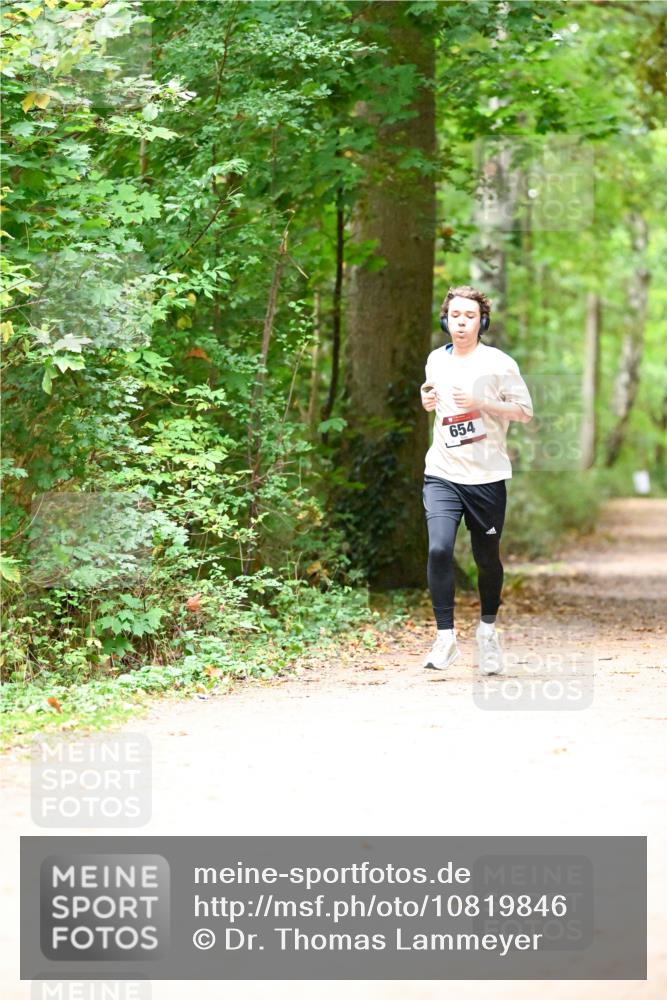 11.10.2026 - Bramfelder Halbmarathon 2026 Dr. Thomas Lammeyer http://msf.ph/oto/10819846 11.10.2026 10:17:10 Laufen 654 meine-sportfotos.de