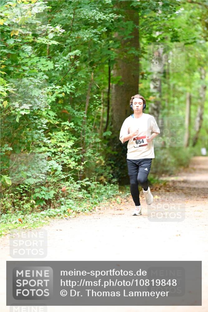 11.10.2026 - Bramfelder Halbmarathon 2026 Dr. Thomas Lammeyer http://msf.ph/oto/10819848 11.10.2026 10:17:10 Laufen 654 meine-sportfotos.de