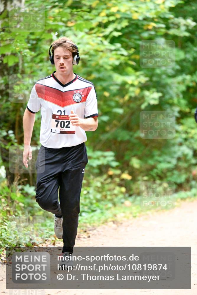 11.10.2026 - Bramfelder Halbmarathon 2026 Dr. Thomas Lammeyer http://msf.ph/oto/10819874 11.10.2026 10:17:33 Laufen 21, 702 meine-sportfotos.de