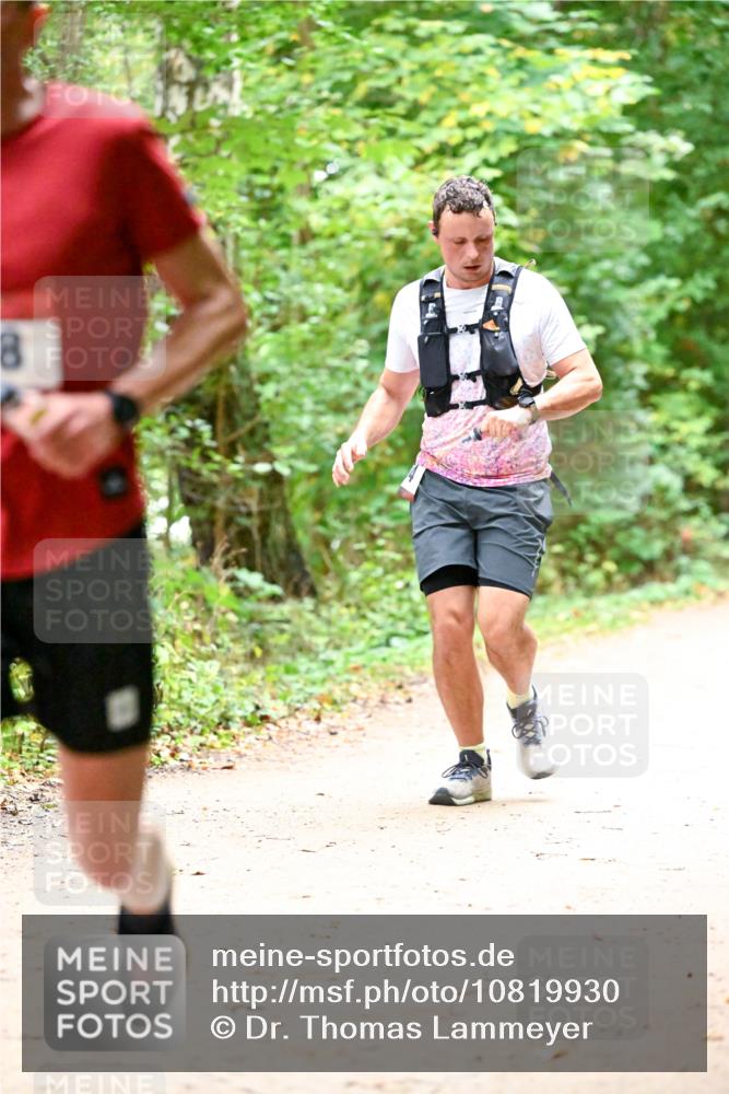 11.10.2026 - Bramfelder Halbmarathon 2026 Dr. Thomas Lammeyer http://msf.ph/oto/10819930 11.10.2026 10:17:53 Laufen 8 meine-sportfotos.de