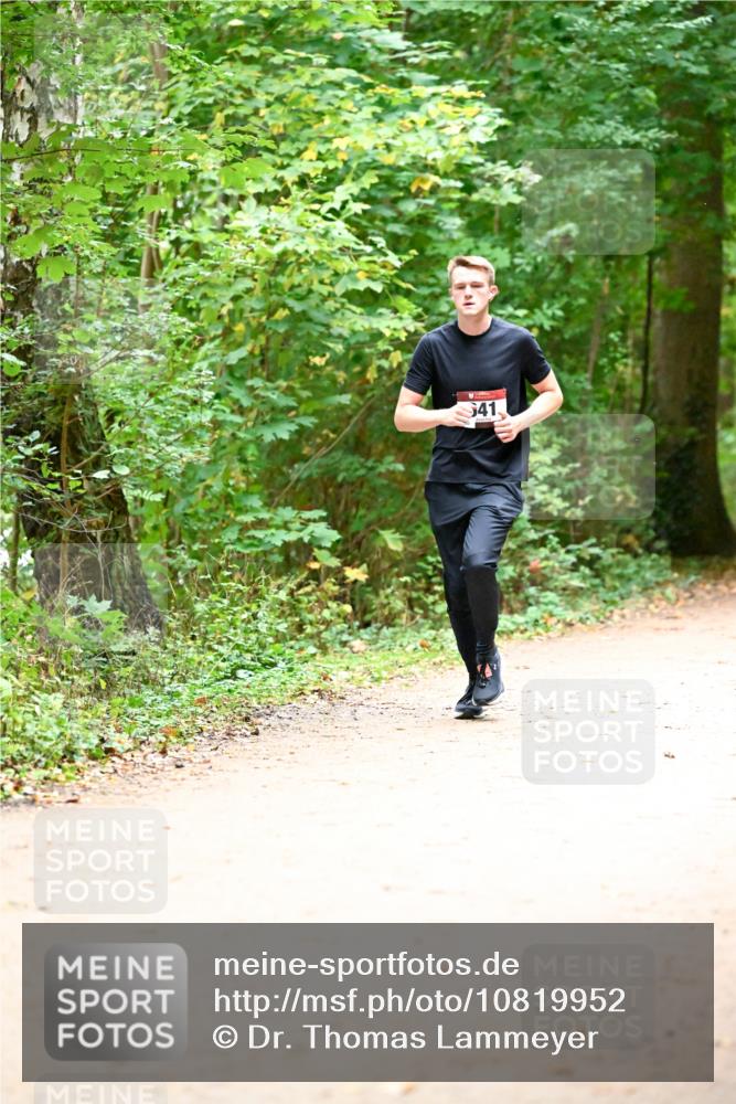 11.10.2026 - Bramfelder Halbmarathon 2026 Dr. Thomas Lammeyer http://msf.ph/oto/10819952 11.10.2026 10:18:04 Laufen 41 meine-sportfotos.de