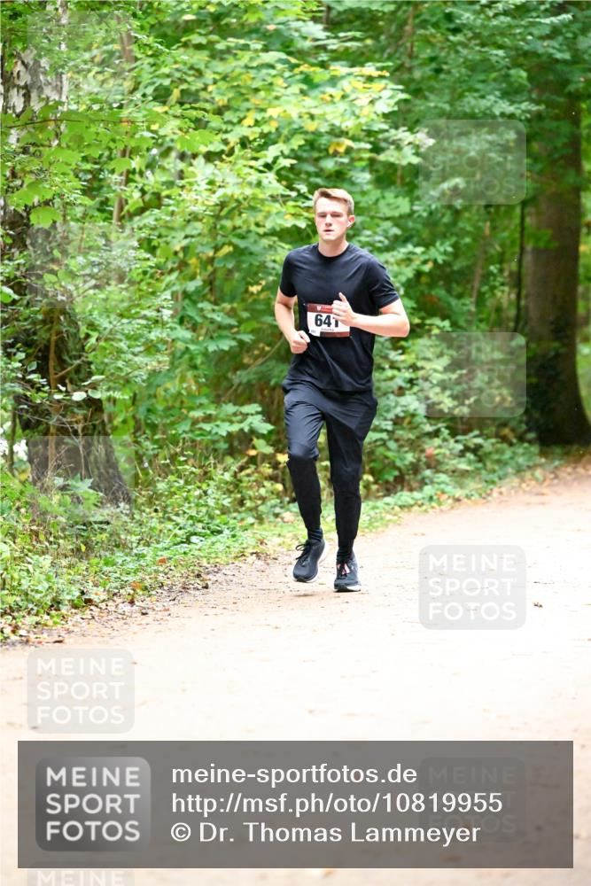 11.10.2026 - Bramfelder Halbmarathon 2026 Dr. Thomas Lammeyer http://msf.ph/oto/10819955 11.10.2026 10:18:04 Laufen 64 meine-sportfotos.de