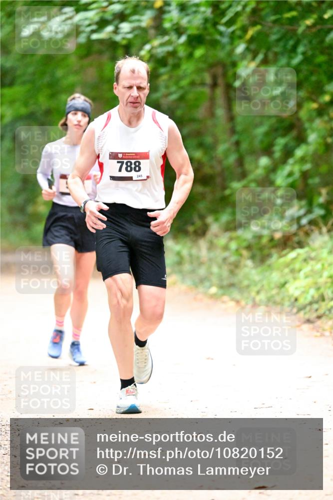 11.10.2026 - Bramfelder Halbmarathon 2026 Dr. Thomas Lammeyer http://msf.ph/oto/10820152 11.10.2026 10:19:35 Laufen 788, 245 meine-sportfotos.de