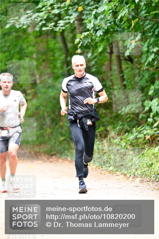 11.10.2026 - Bramfelder Halbmarathon 2026 Dr. Thomas Lammeyer http://msf.ph/oto/10820200 11.10.2026 10:20:07 Laufen 3 meine-sportfotos.de