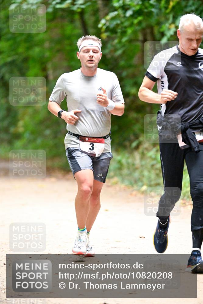 11.10.2026 - Bramfelder Halbmarathon 2026 Dr. Thomas Lammeyer http://msf.ph/oto/10820208 11.10.2026 10:20:08 Laufen 3 meine-sportfotos.de