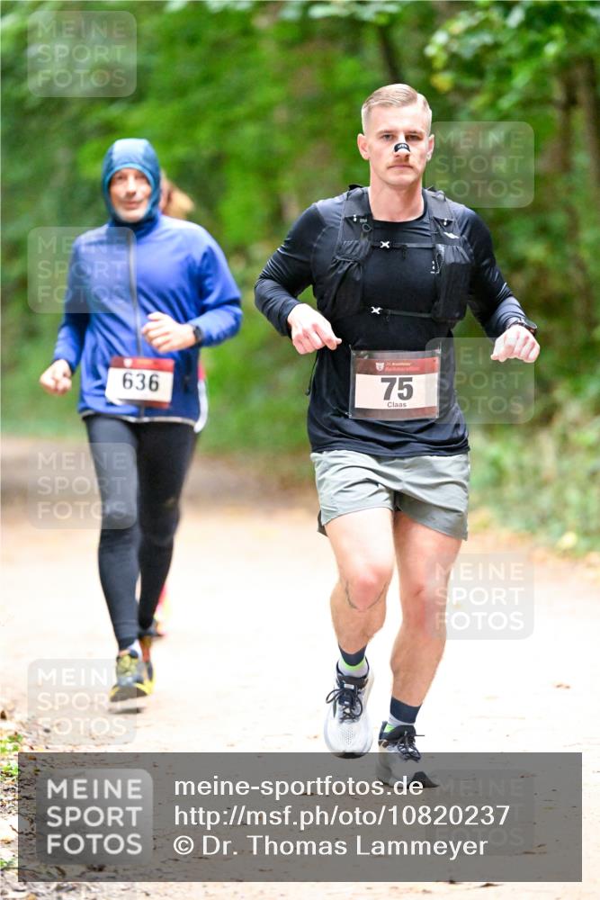 11.10.2026 - Bramfelder Halbmarathon 2026 Dr. Thomas Lammeyer http://msf.ph/oto/10820237 11.10.2026 10:20:18 Laufen 636, 35, 75 meine-sportfotos.de