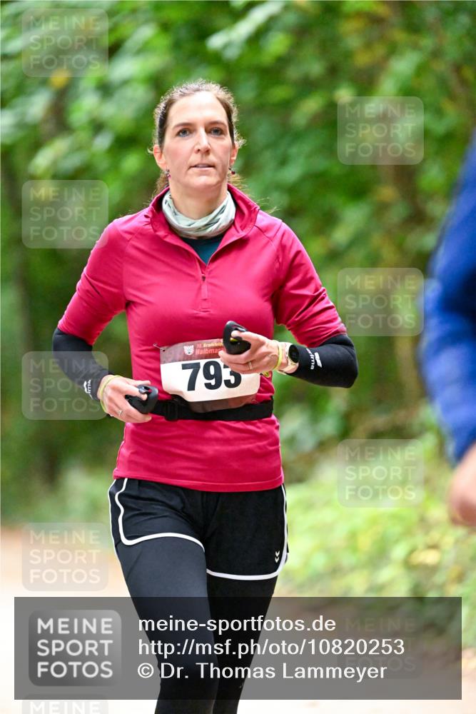 11.10.2026 - Bramfelder Halbmarathon 2026 Dr. Thomas Lammeyer http://msf.ph/oto/10820253 11.10.2026 10:20:21 Laufen 35, 793 meine-sportfotos.de