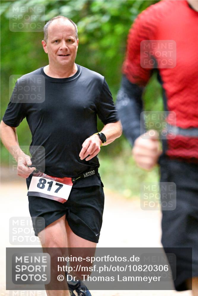 11.10.2026 - Bramfelder Halbmarathon 2026 Dr. Thomas Lammeyer http://msf.ph/oto/10820306 11.10.2026 10:20:44 Laufen 817 meine-sportfotos.de