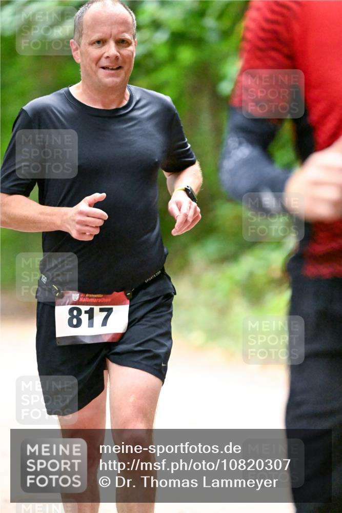 11.10.2026 - Bramfelder Halbmarathon 2026 Dr. Thomas Lammeyer http://msf.ph/oto/10820307 11.10.2026 10:20:44 Laufen 35, 817 meine-sportfotos.de