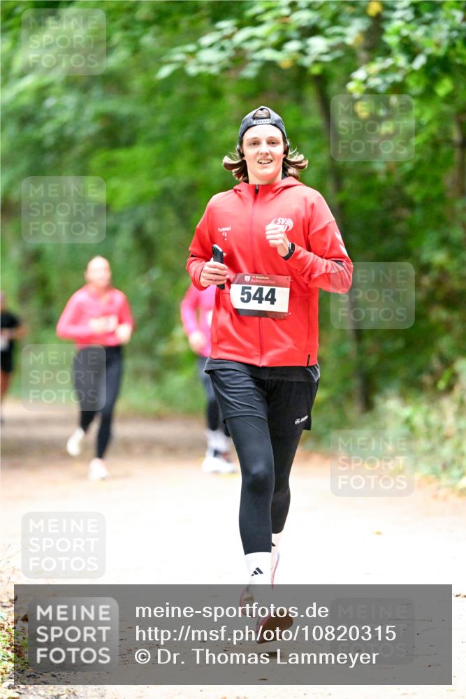 11.10.2026 - Bramfelder Halbmarathon 2026 Dr. Thomas Lammeyer http://msf.ph/oto/10820315 11.10.2026 10:20:49 Laufen 544 meine-sportfotos.de